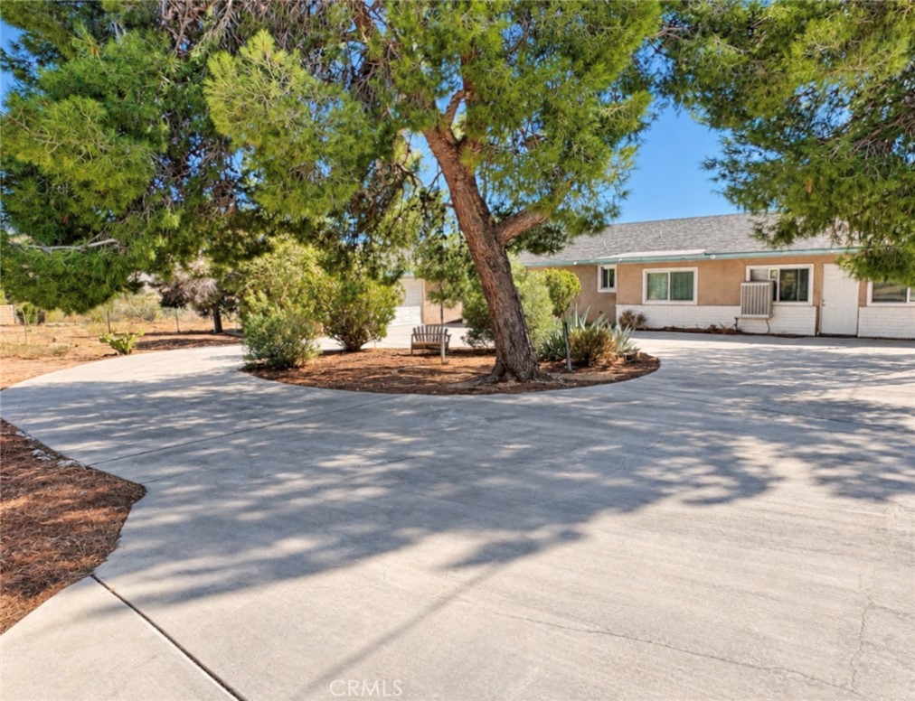 18393 Orange Property Photo 3