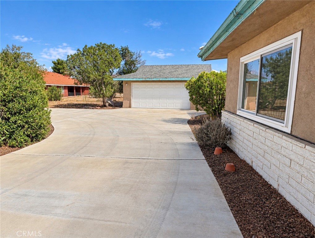 18393 Orange Property Photo 8
