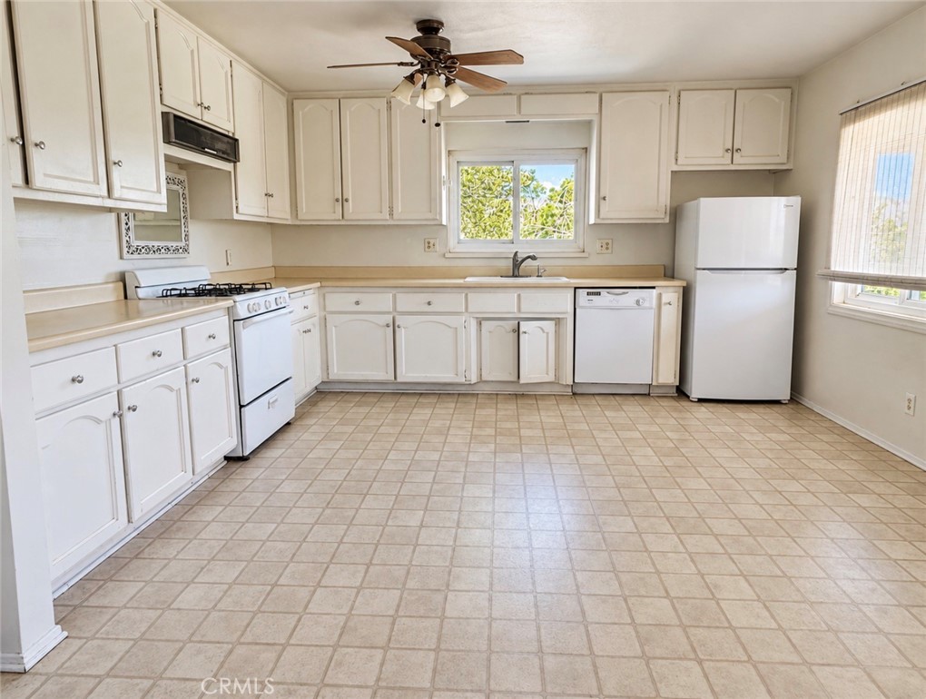 18393 Orange Property Photo 46