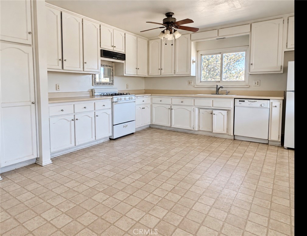 18393 Orange Property Photo 47