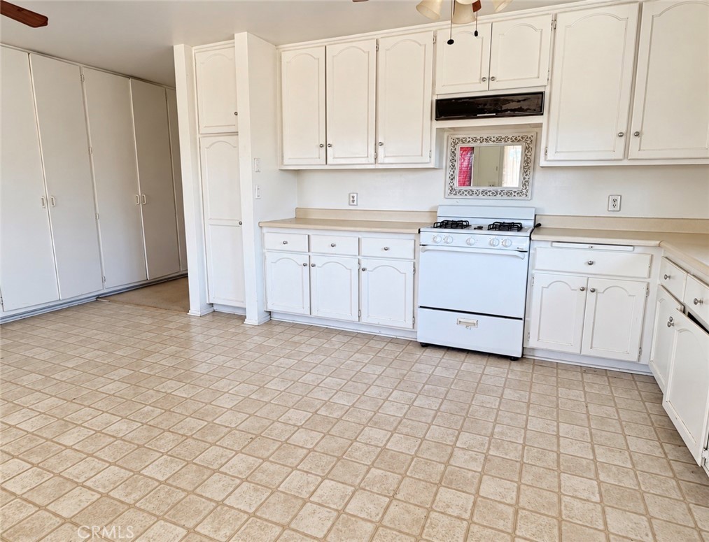 18393 Orange Property Photo 50
