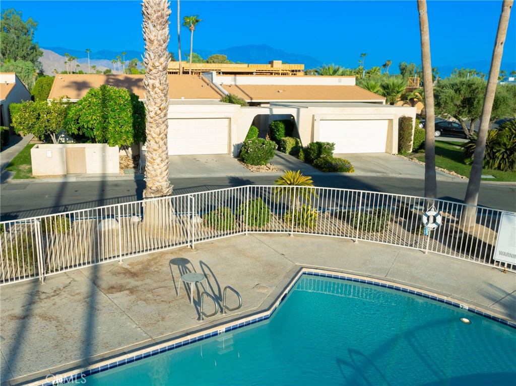 80071 Palm Circle Drive Property Photo 1