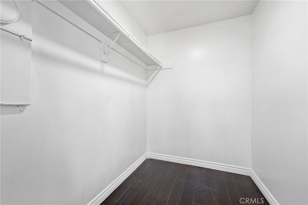 1688 N Shaffer Property Photo 7