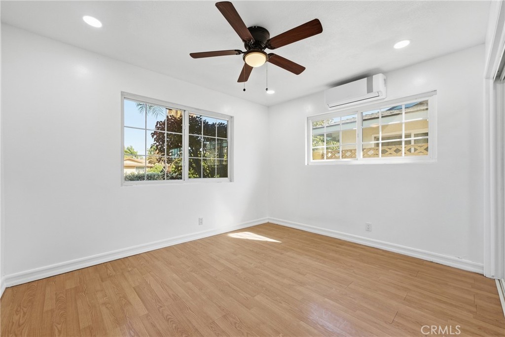 1688 N Shaffer Property Photo 14