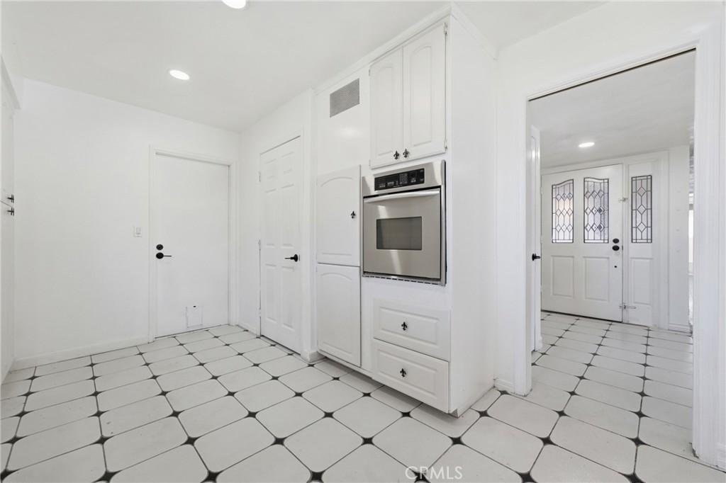 1688 N Shaffer Property Photo 30