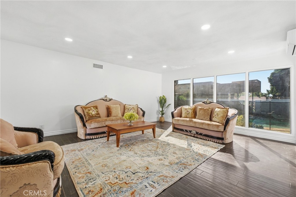 1688 N Shaffer Property Photo 36