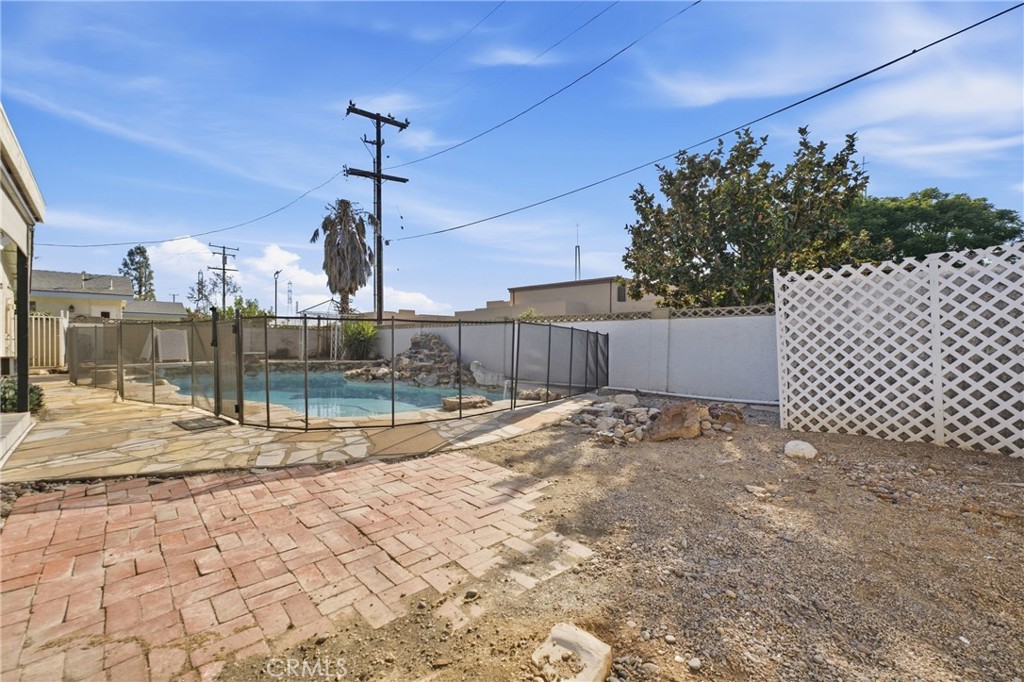 1688 N Shaffer Property Photo 41