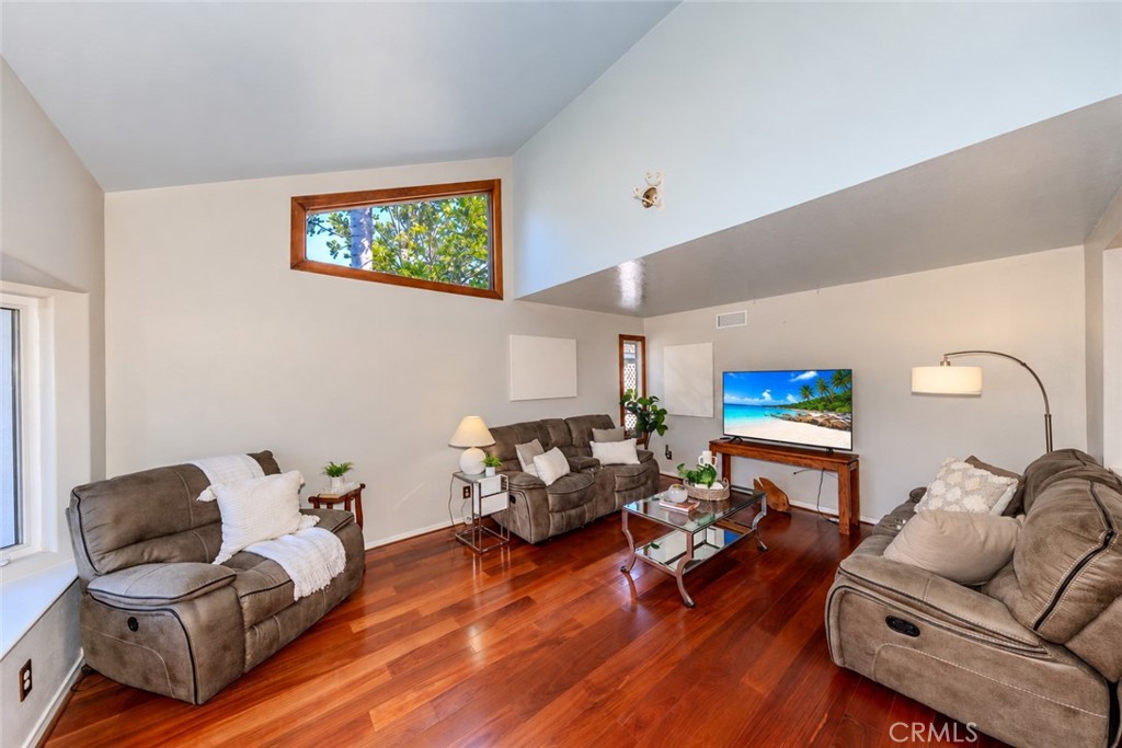 8712 Mossford Dr. Property Photo 6