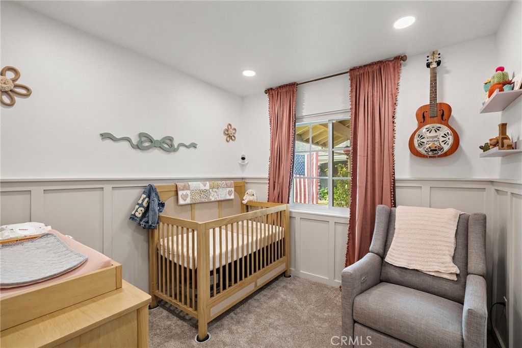 21155 Larchmont Property Photo 14