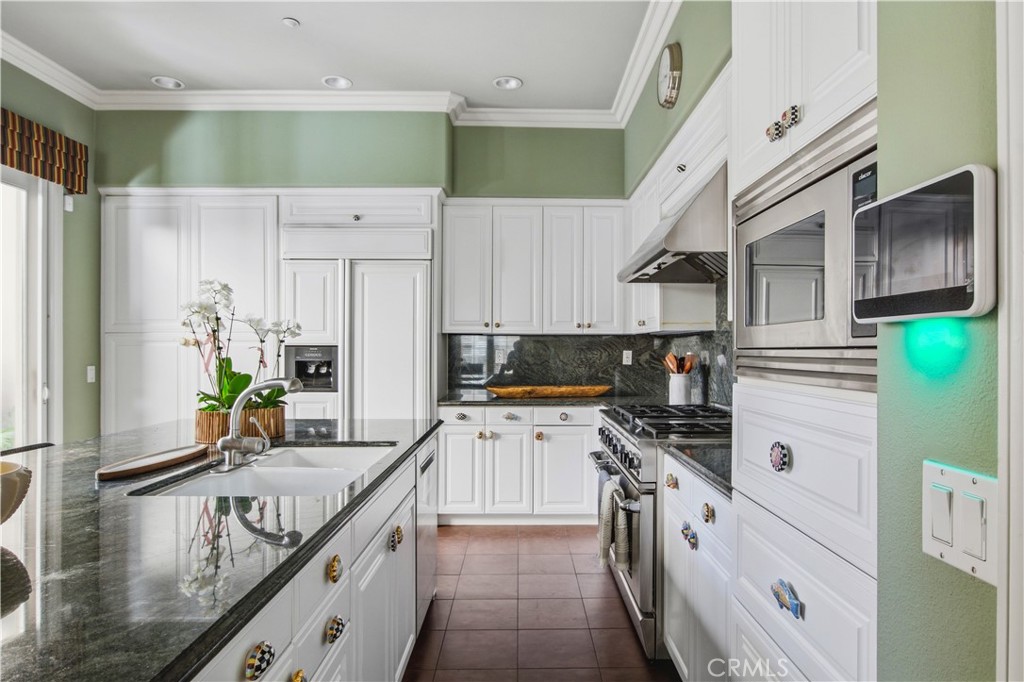 21322 Balerma Property Photo 6