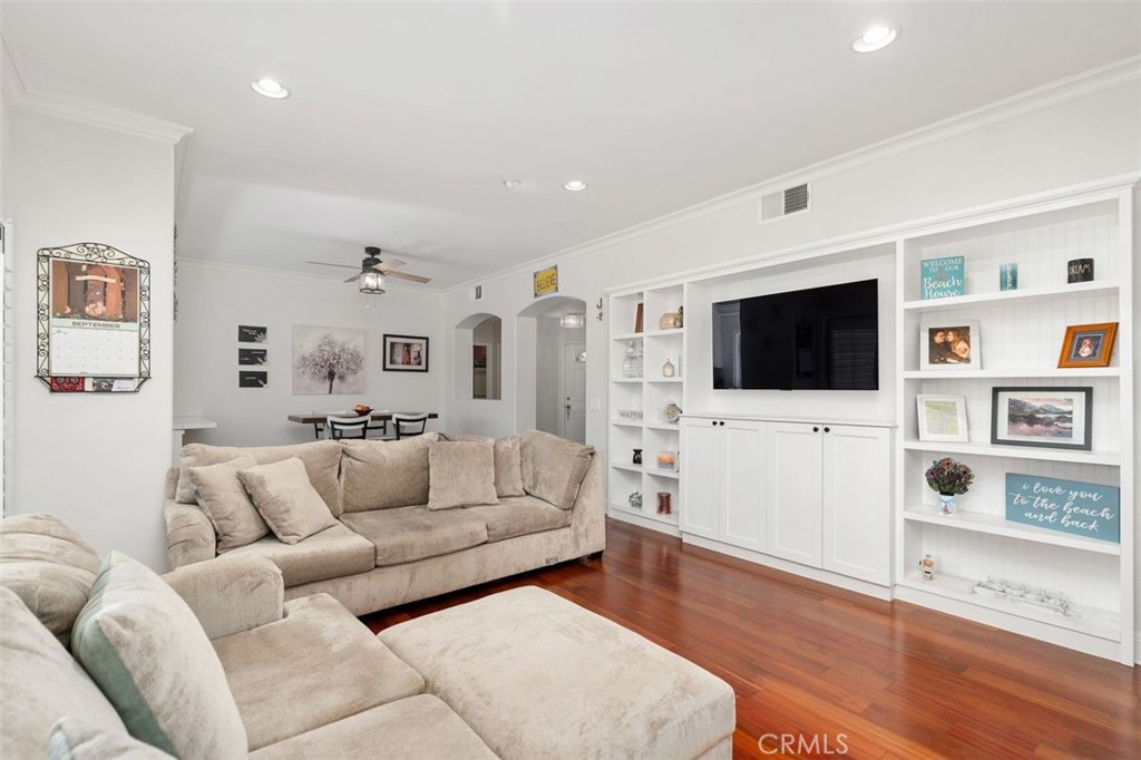 68 Via Contento Property Photo 9