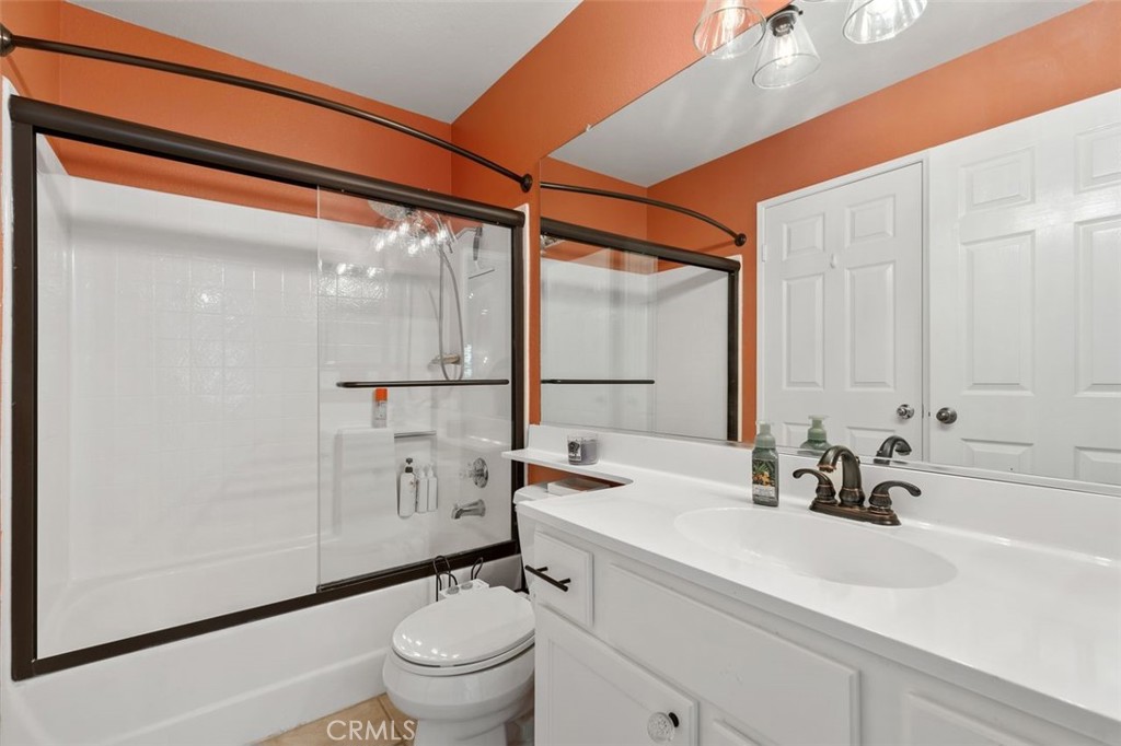 68 Via Contento Property Photo 15