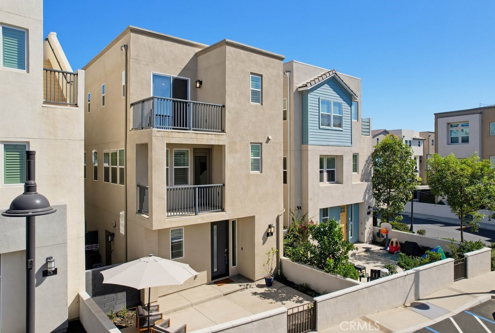 35 Stetson Street Property Photo 1