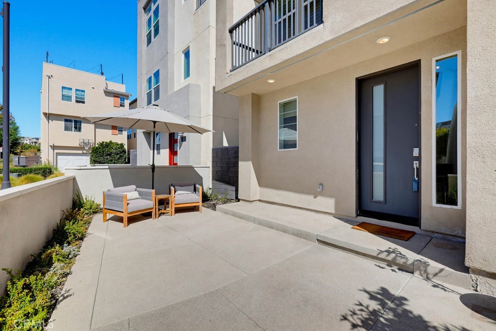 35 Stetson Street Property Photo 6