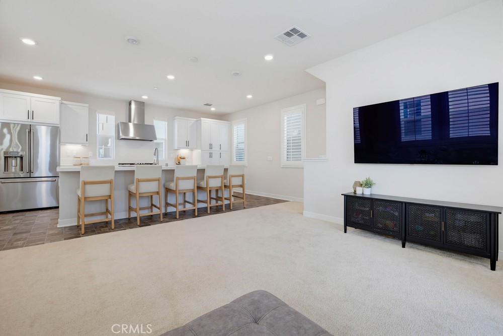 35 Stetson Street Property Photo 12