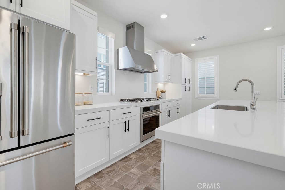 35 Stetson Street Property Photo 24
