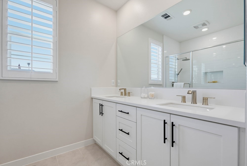 35 Stetson Street Property Photo 42