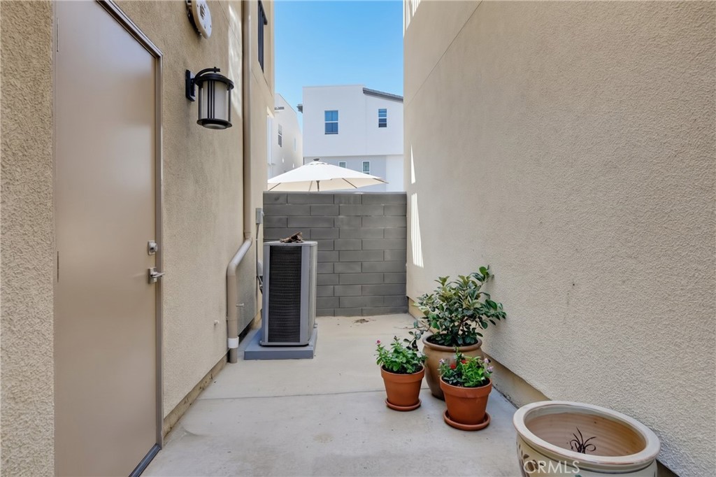 35 Stetson Street Property Photo 50