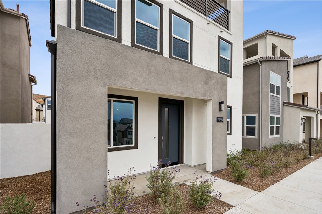 26995 Echo Mountain Way Property Photo 13