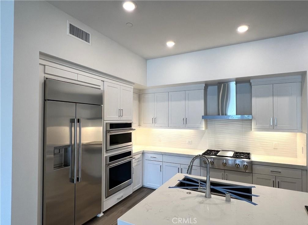2409 Rivington Property Photo 2