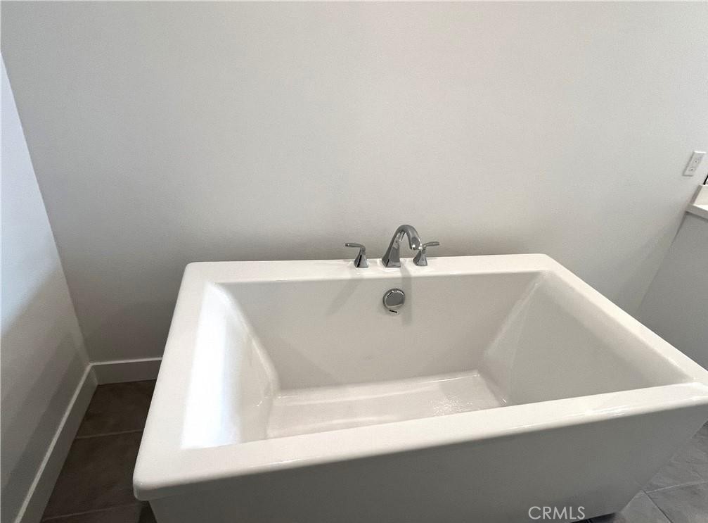 2409 Rivington Property Photo 15