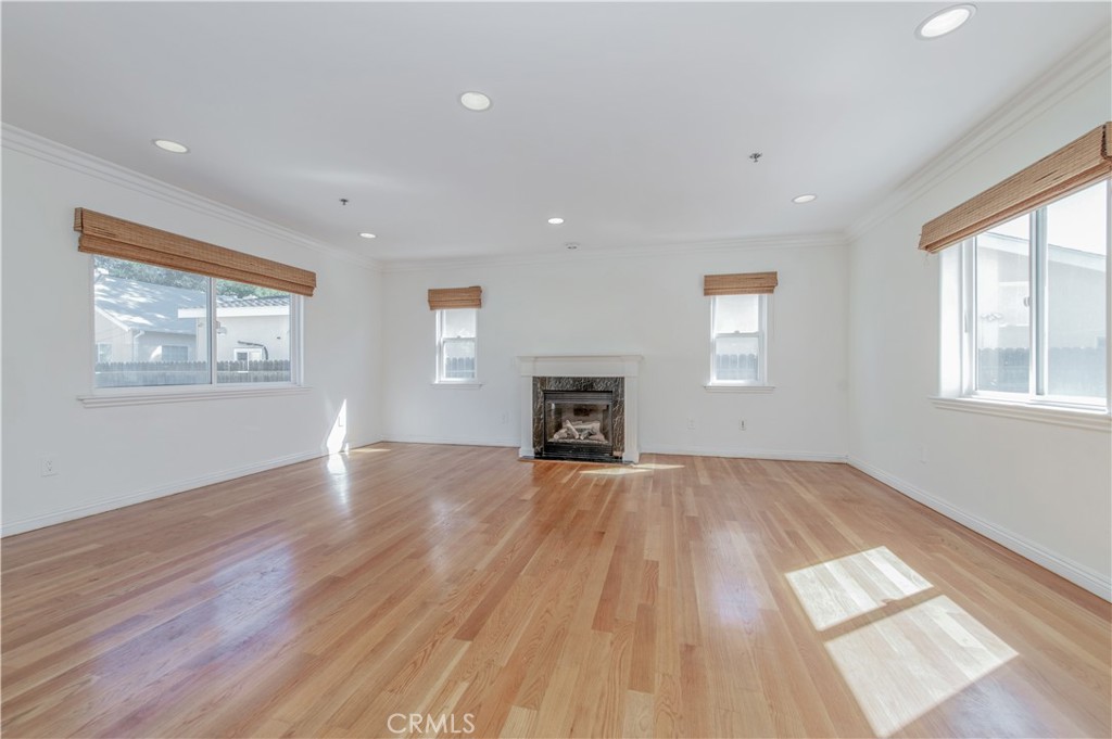 1688 Locust Street Property Photo 9