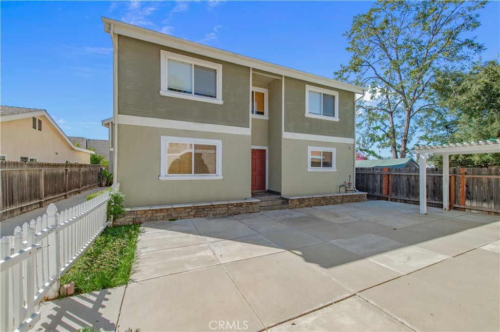 1688 Locust Street Property Photo 31