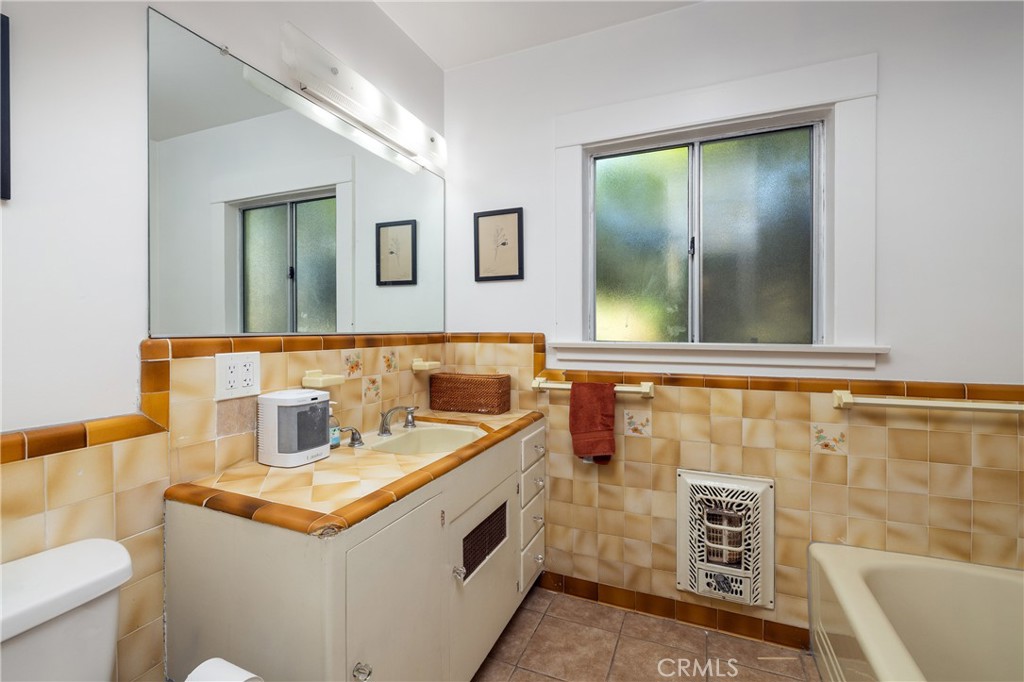 387 Coronado Property Photo 6