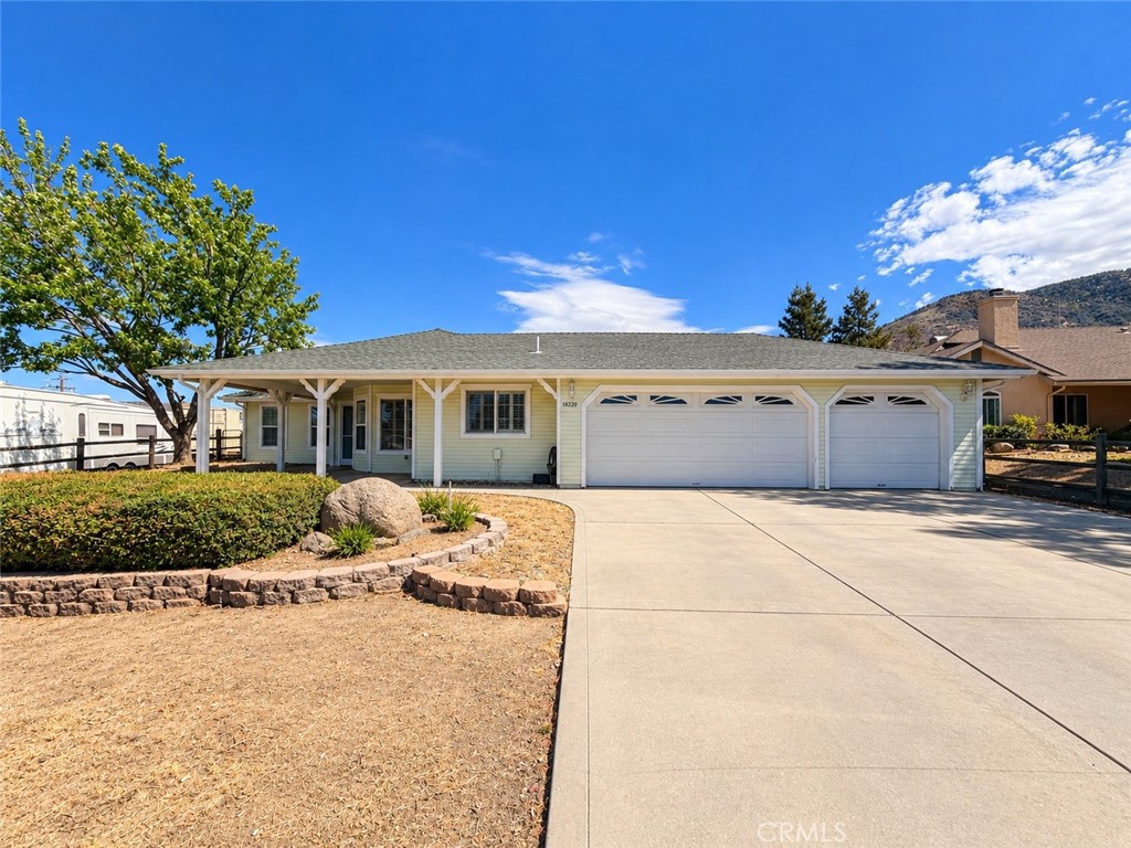 18220 Bowie Property Photo 1