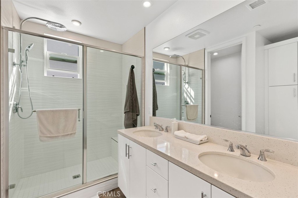 1634 Urbana Property Photo 10