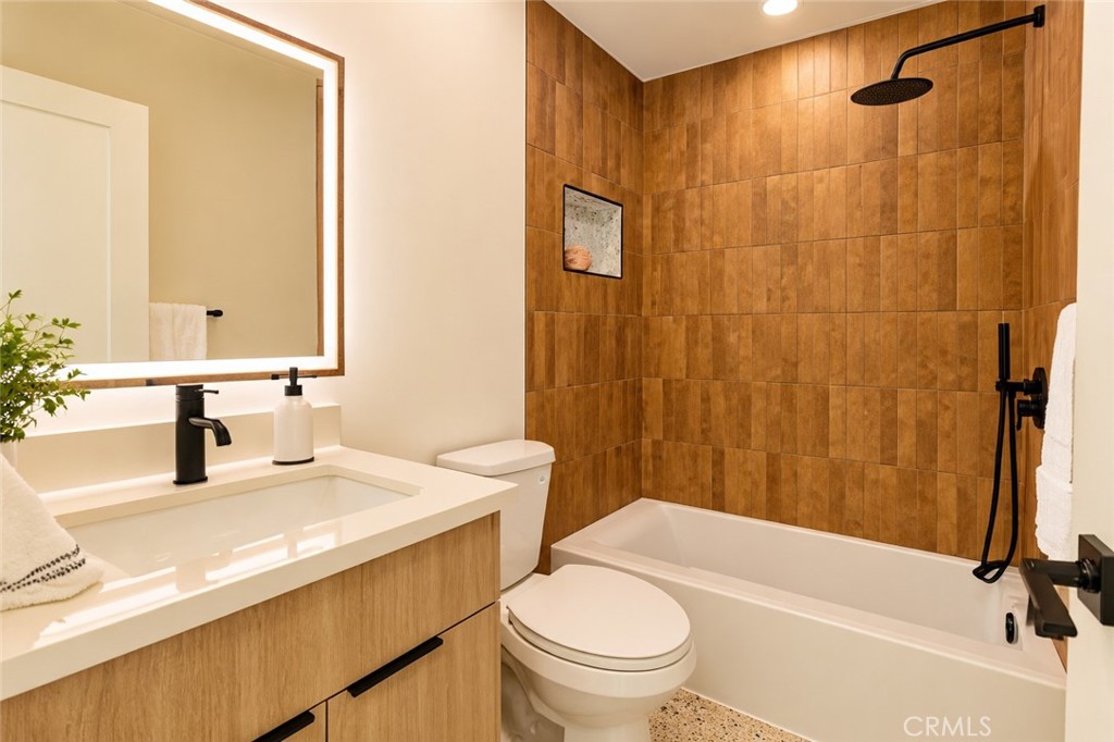 1012 Saint Thomas Property Photo 16