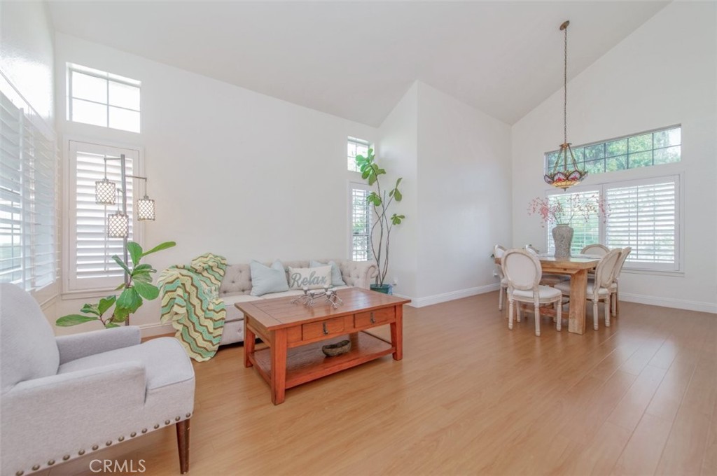 43114 Corte Tolosa Property Photo 4
