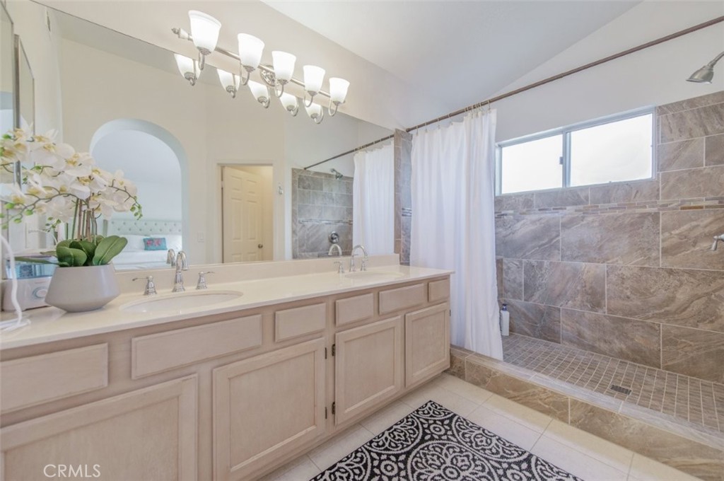 43114 Corte Tolosa Property Photo 21
