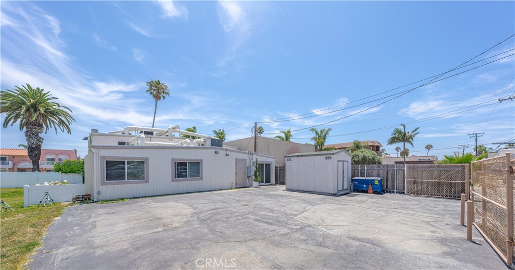 305 17th Property Photo 7