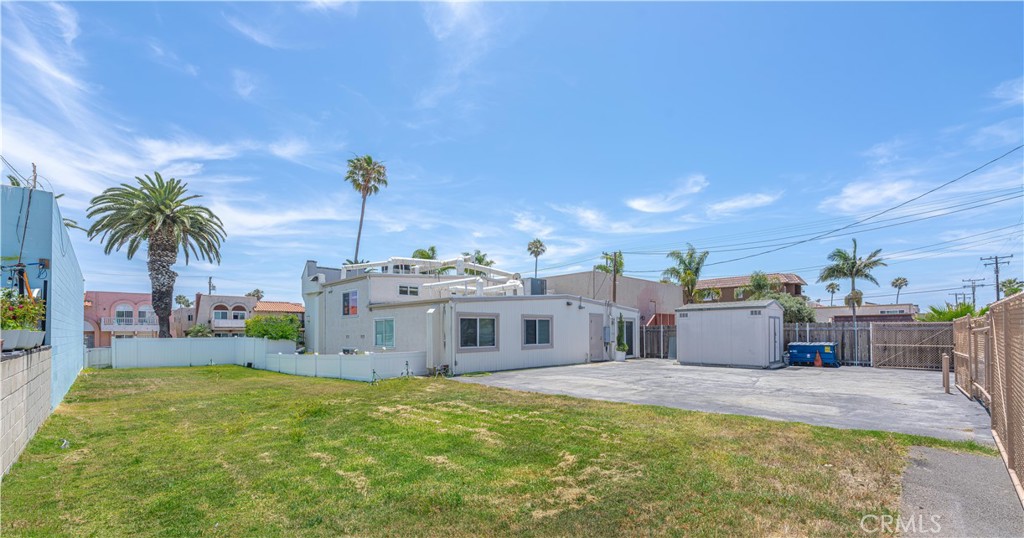 305 17th Property Photo 8
