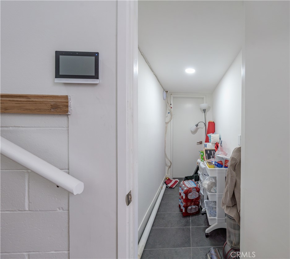 305 17th Property Photo 15