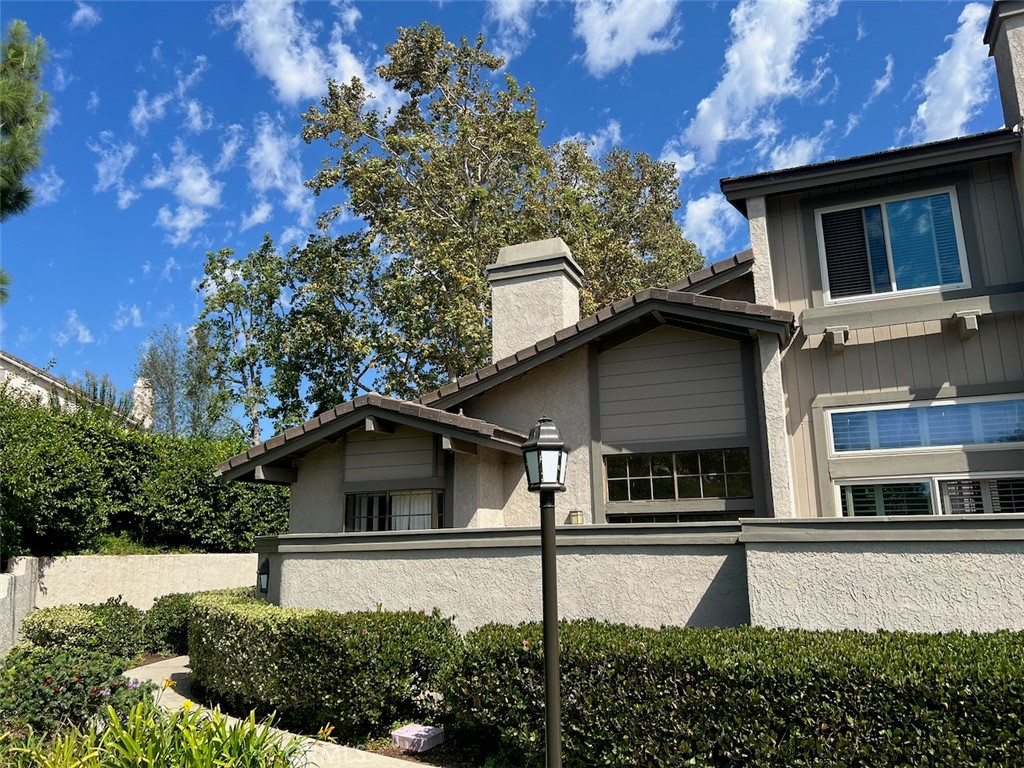 15 Starfall Property Photo 1