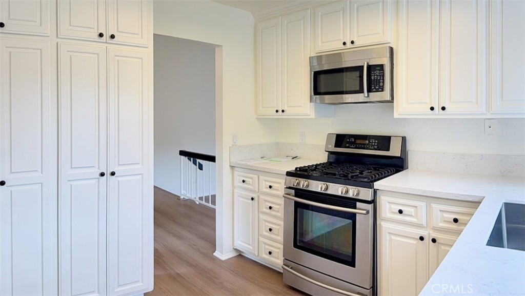 15 Starfall Property Photo 3