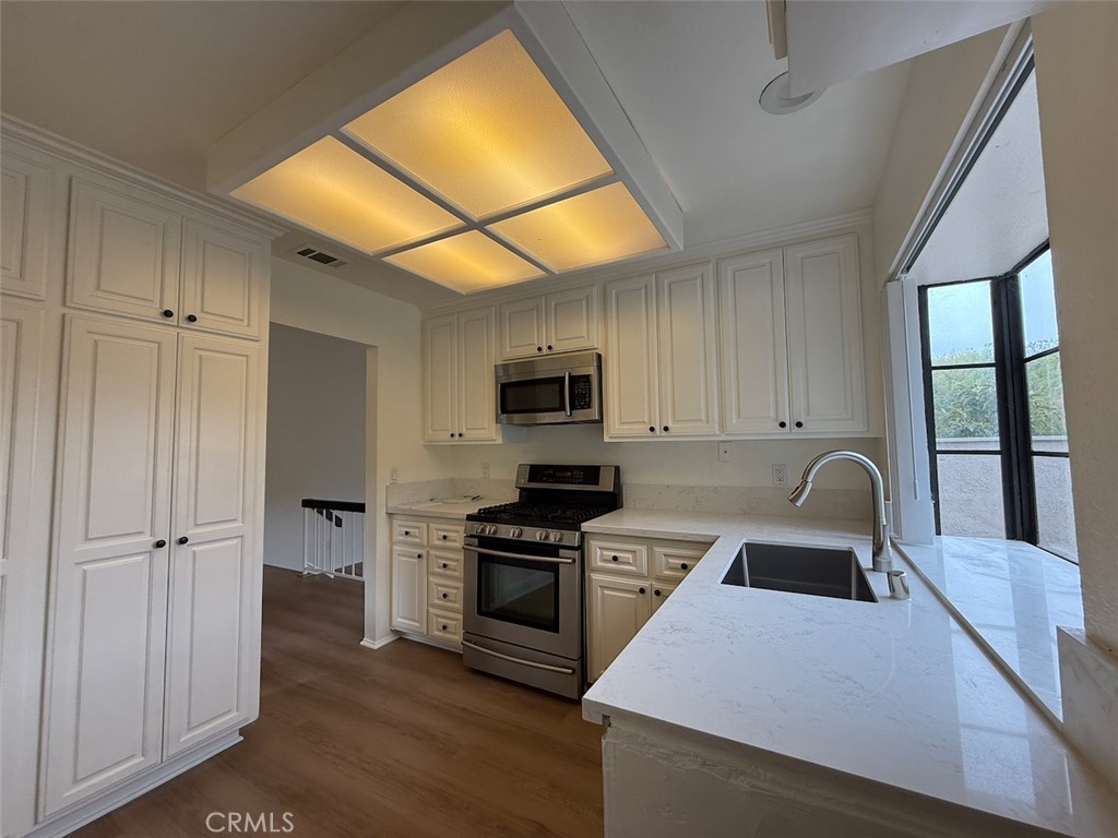 15 Starfall Property Photo 5