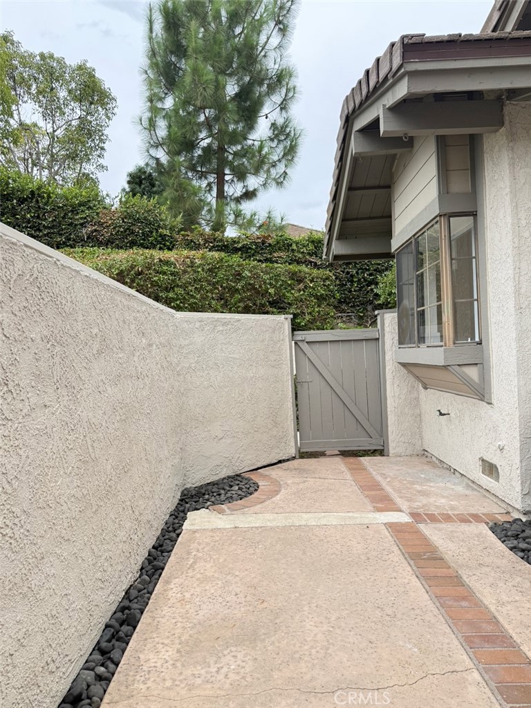 15 Starfall Property Photo 27