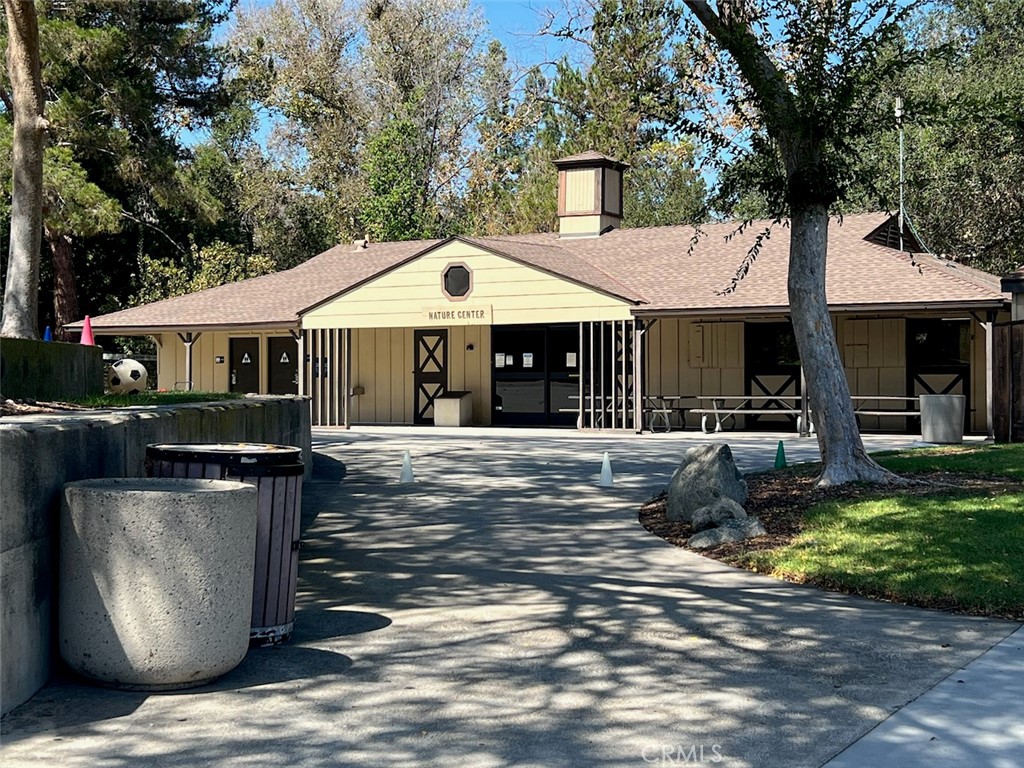 15 Starfall Property Photo 30