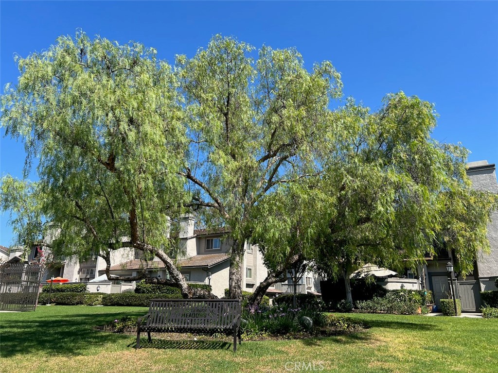 15 Starfall Property Photo 32