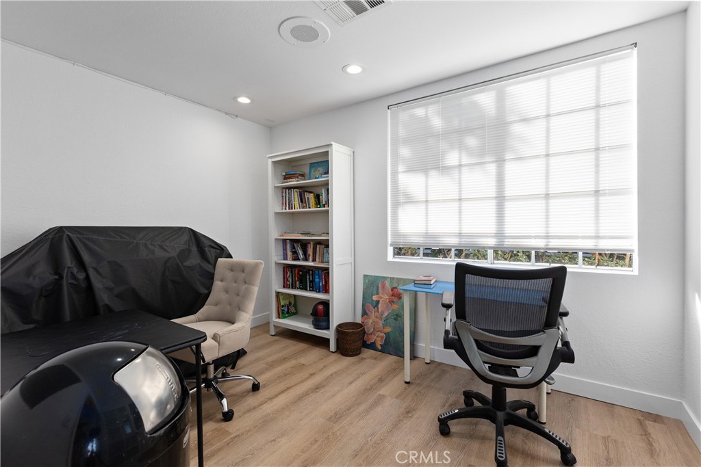 20 Corniche A Property Photo 38