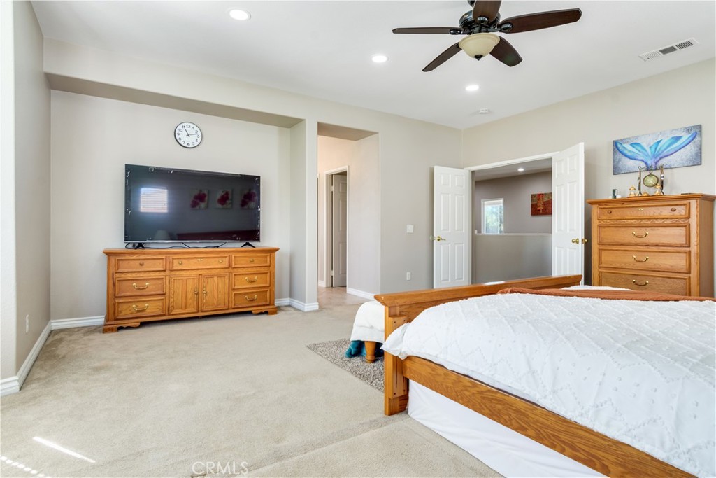 9471 Twin Oaks Pl Property Photo 15