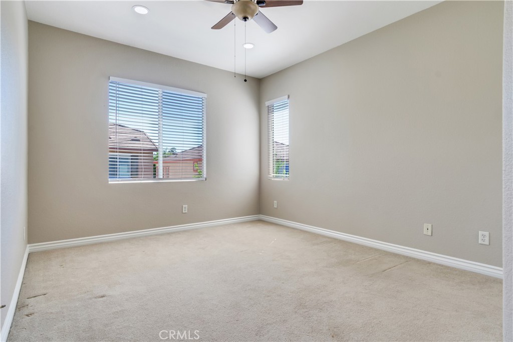 9471 Twin Oaks Pl Property Photo 19