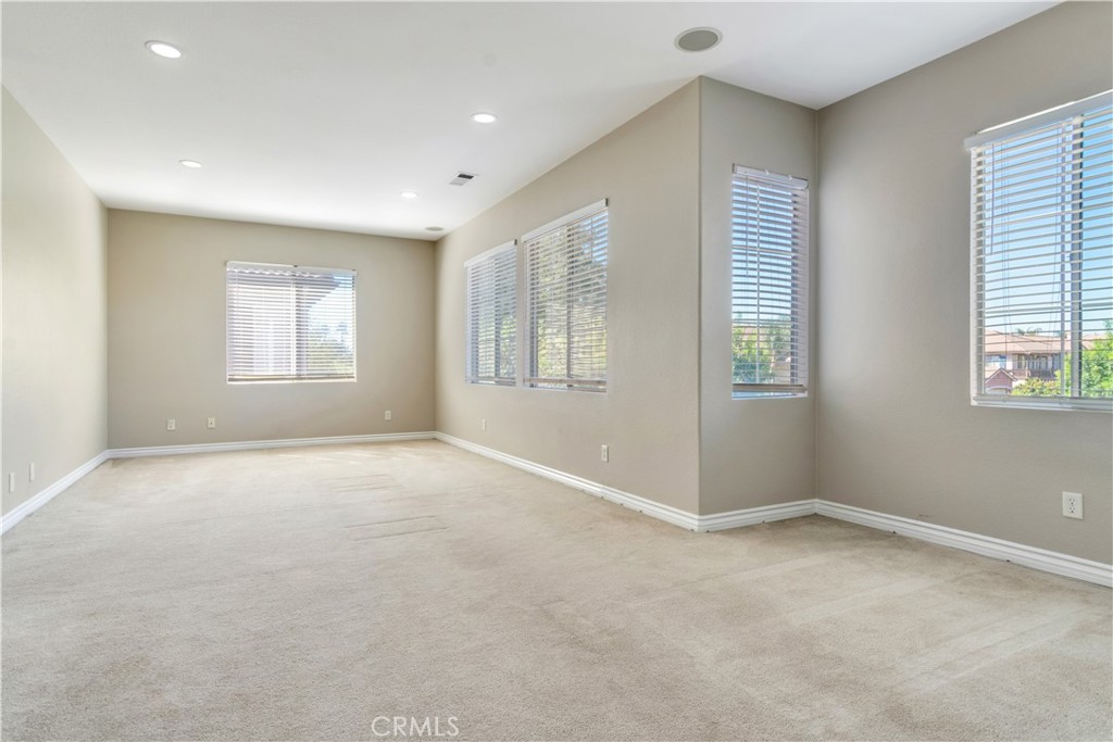 9471 Twin Oaks Pl Property Photo 22