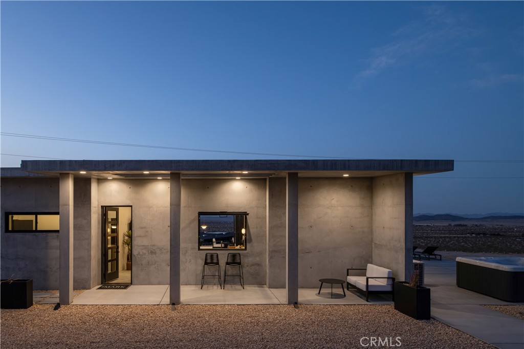 6817 Arizona Avenue Property Photo 24