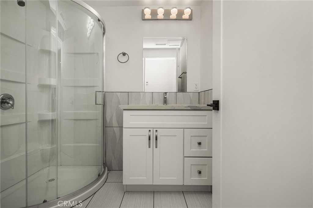 4981 Pearce C Property Photo 14