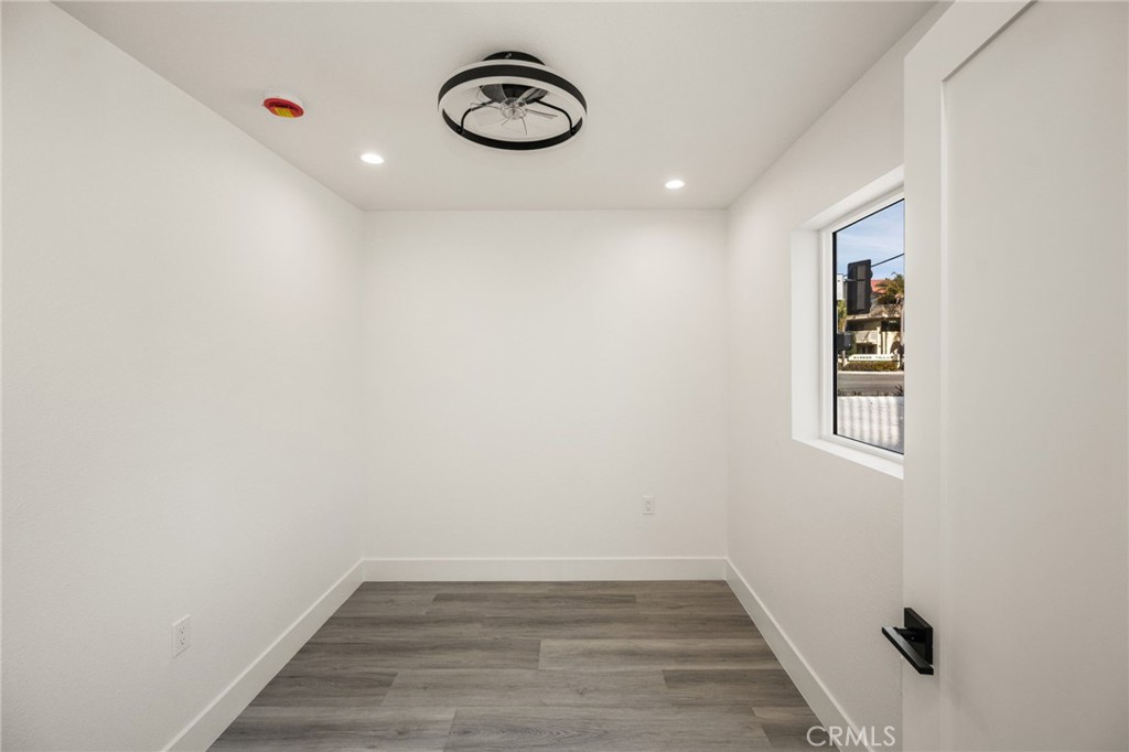 4981 Pearce C Property Photo 15