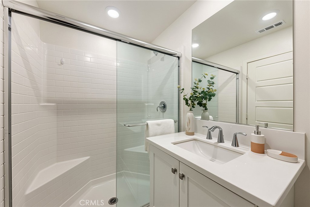 2624 Paisly Court Property Photo 13
